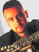 Grande serata di musica e ballo con l�orchestra spettacolo YANOS TREVAINI
